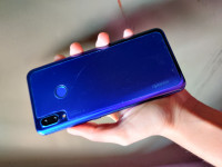 Purple Huawei Nova Nova 3