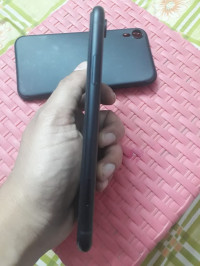 Black Apple  IPhone XR 128