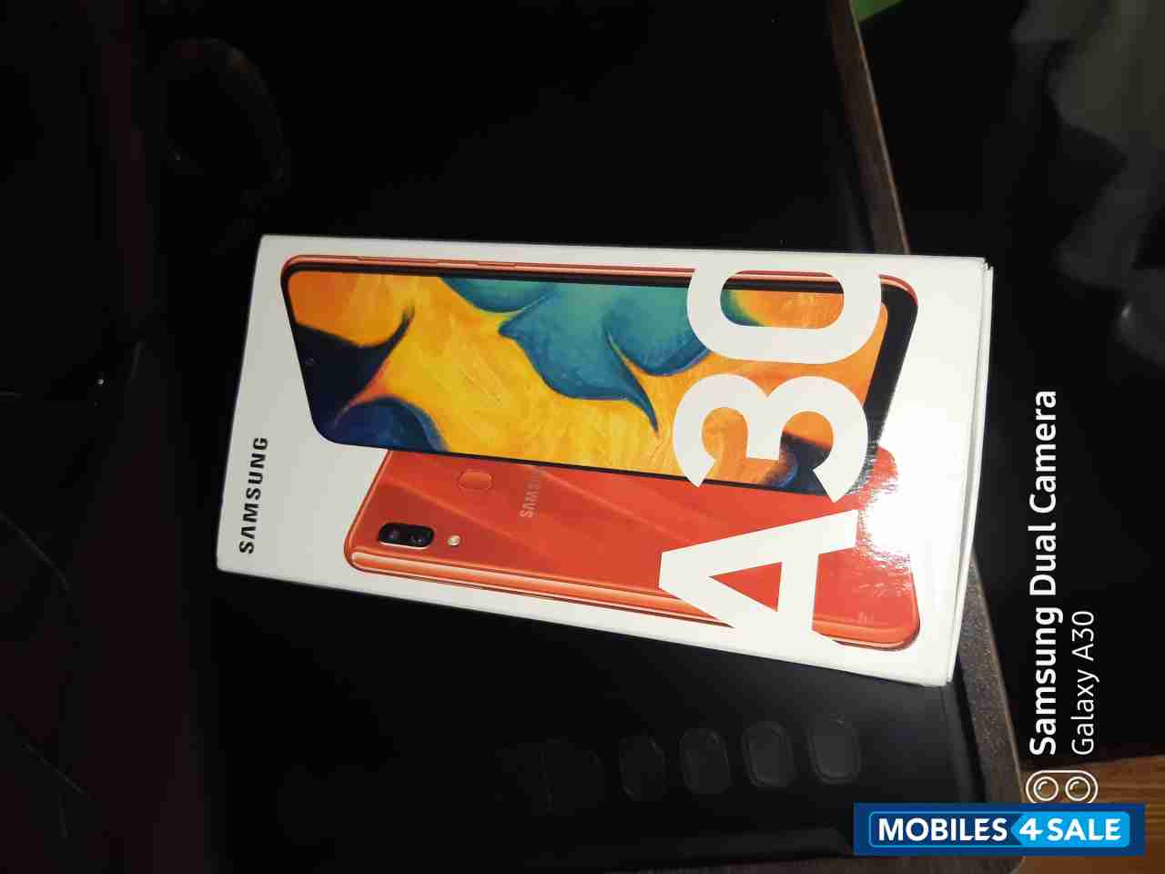 Samsung  Galaxy A30