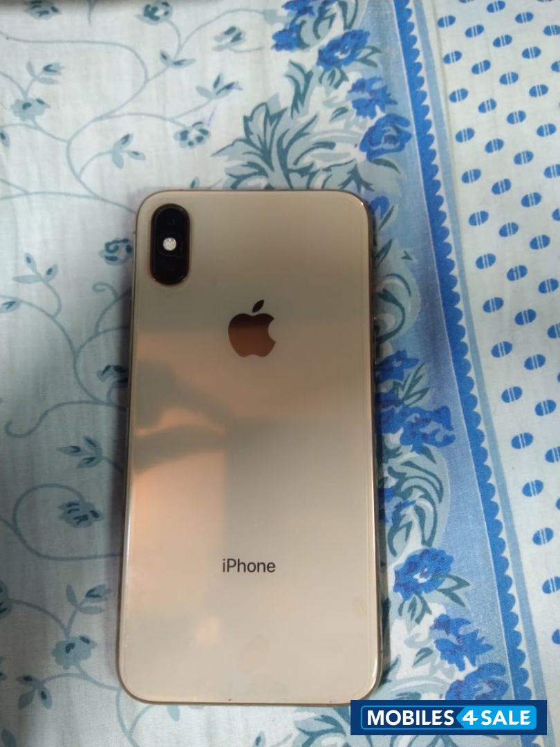 Apple  Iphone Xs 64 gb gold colour