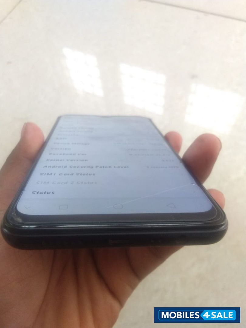 Black Oppo A-series A5s