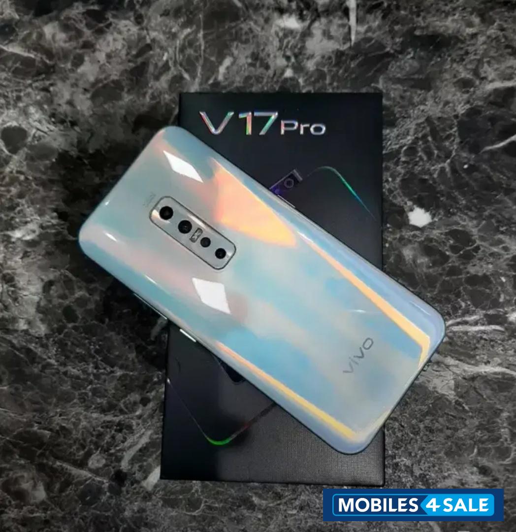 Vivo  V17