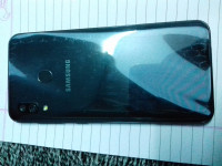 Samsung  Galaxy A30