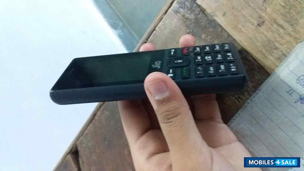 Jio F120B
