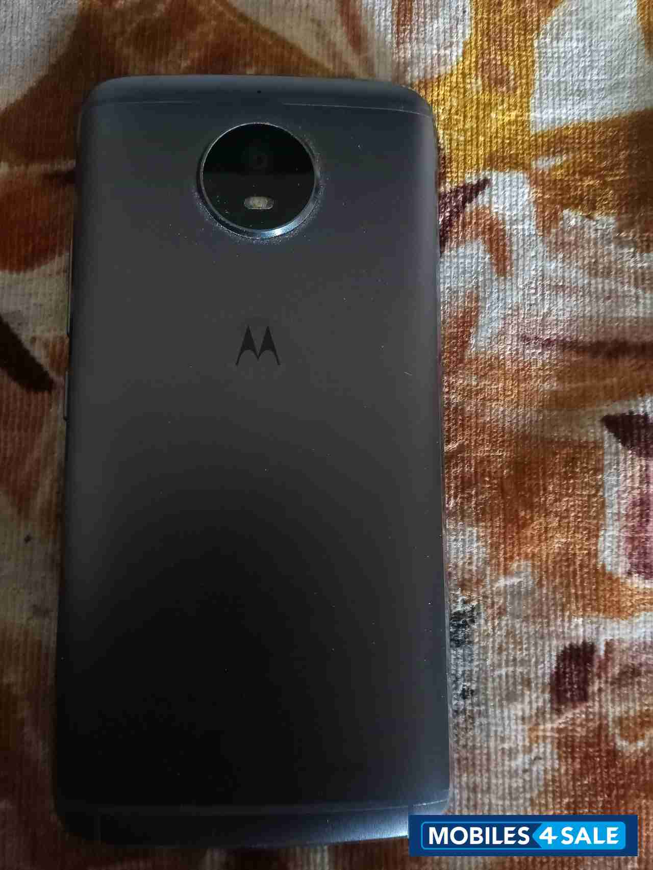 Motorola  Moto g5s(4/32)