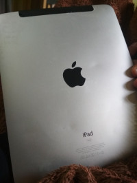 Apple  iPad 2