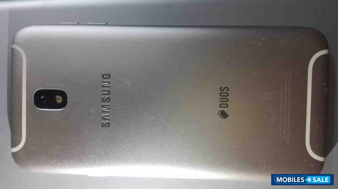 Samsung  Galaxy J730F