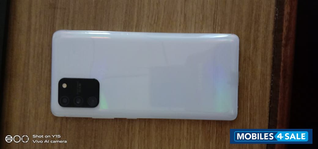 Samsung  S10 Lite