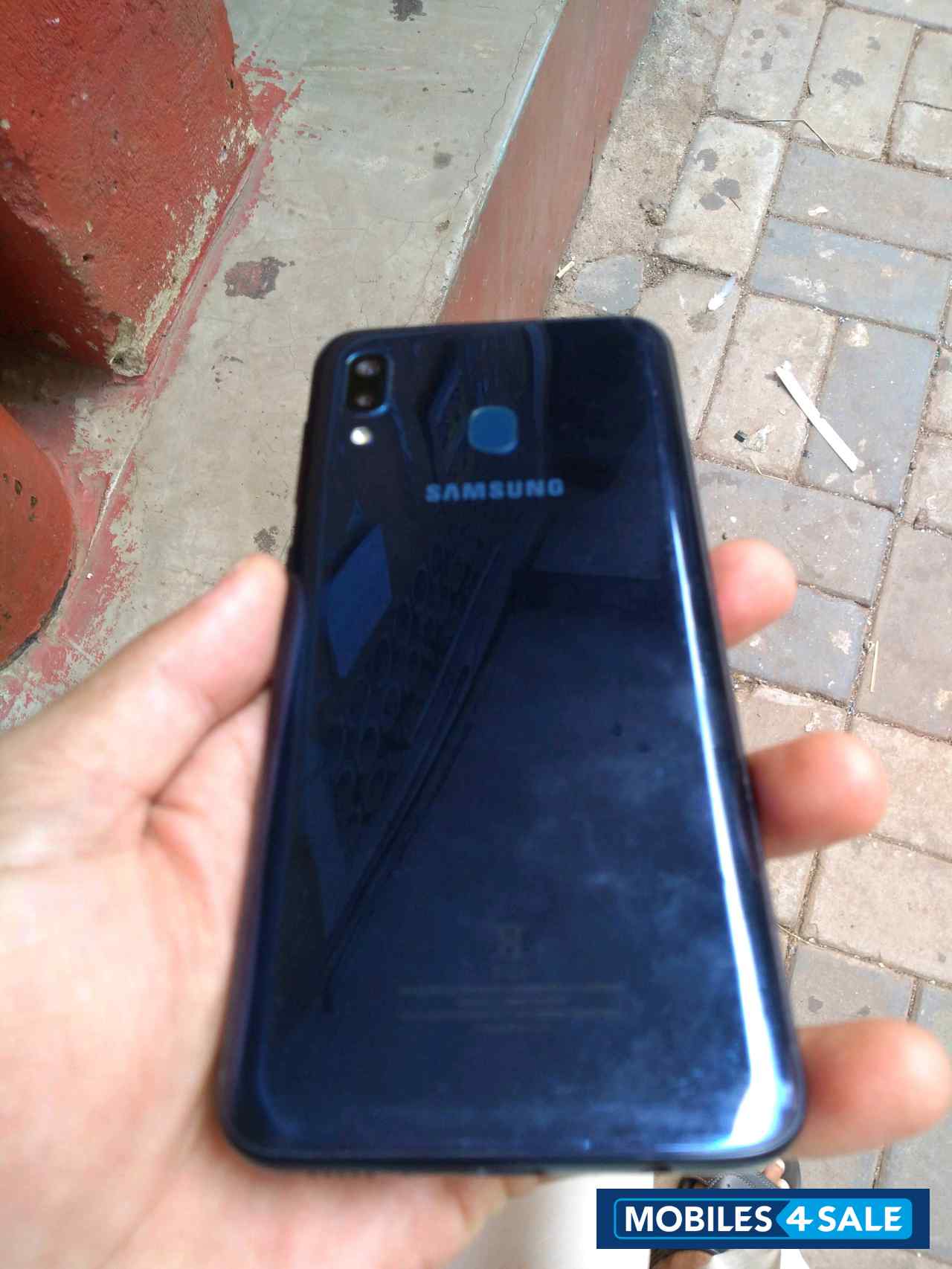 Black Samsung  Samsung a20
