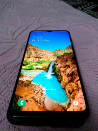 Black Samsung  Samsung a20