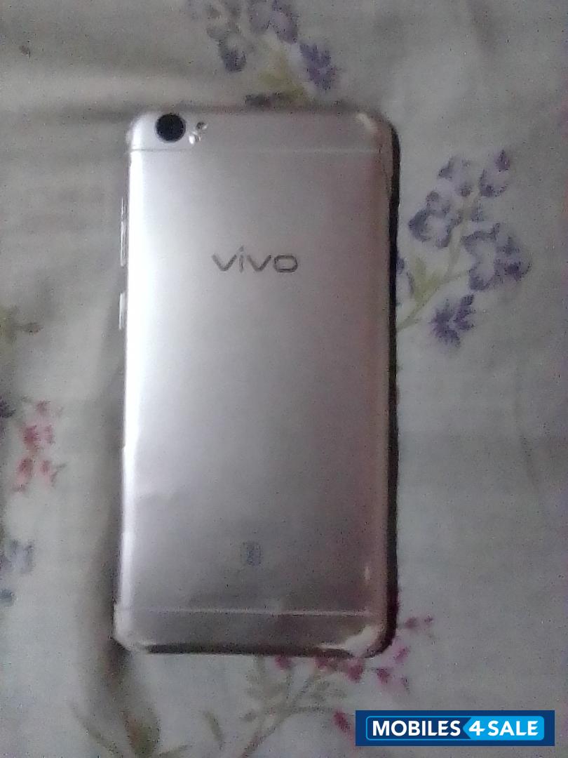 Vivo  Y55l