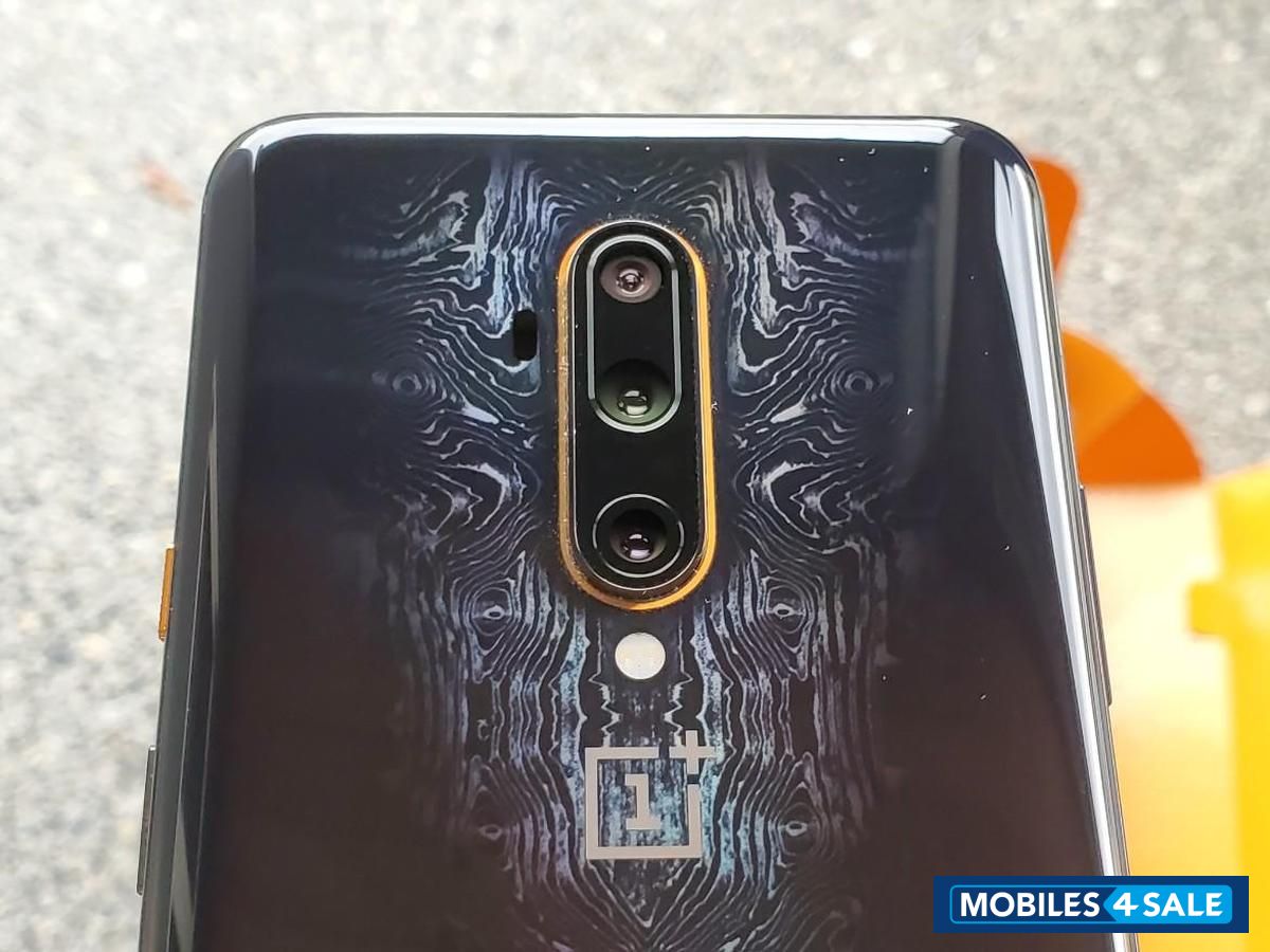 OnePlus  7t pto mclaren edition