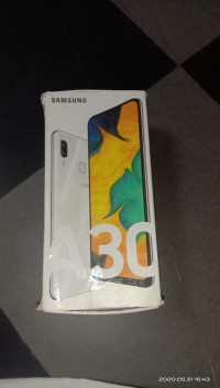 White Samsung Galaxy