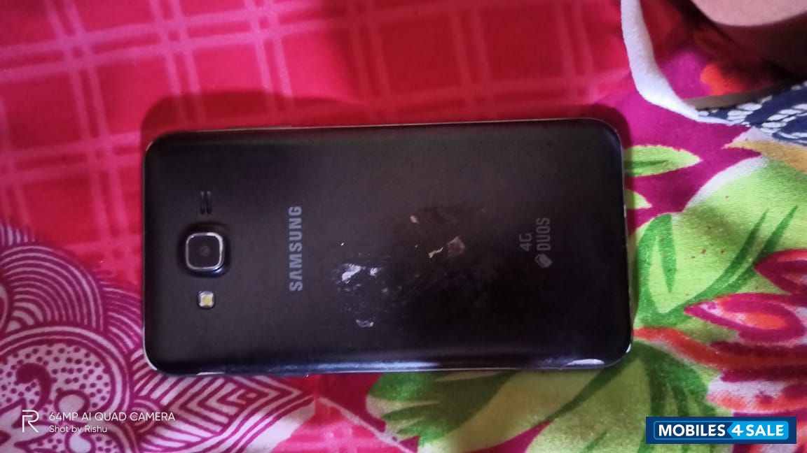 Samsung  Galaxy J7