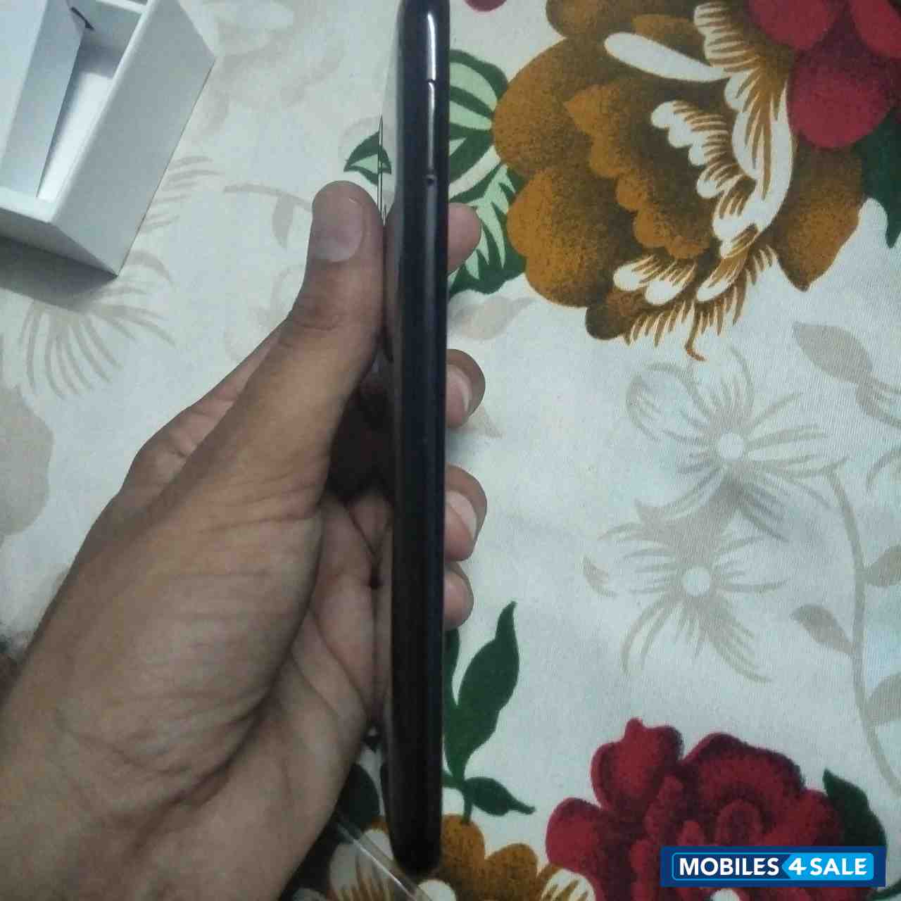 Black Samsung Galaxy M21 6GB / 128GB