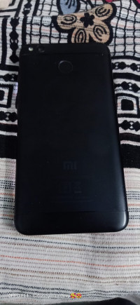 Black Xiaomi Redmi 4