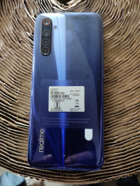 Realme  RMX2001