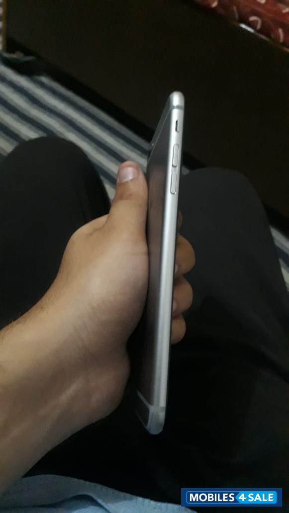 Apple Iphone 6s plus