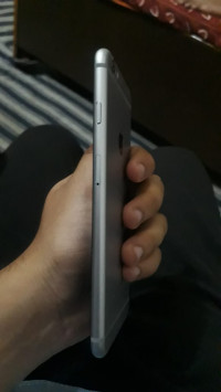 Apple  Iphone 6s plus