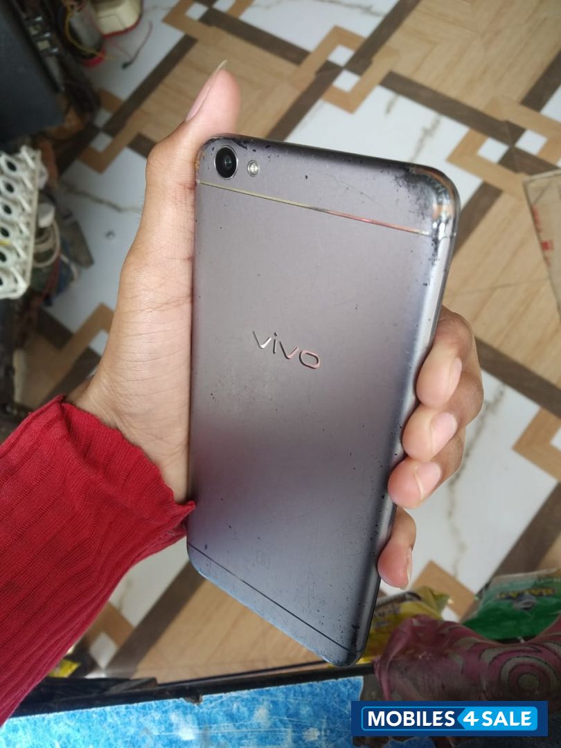 Vivo V5