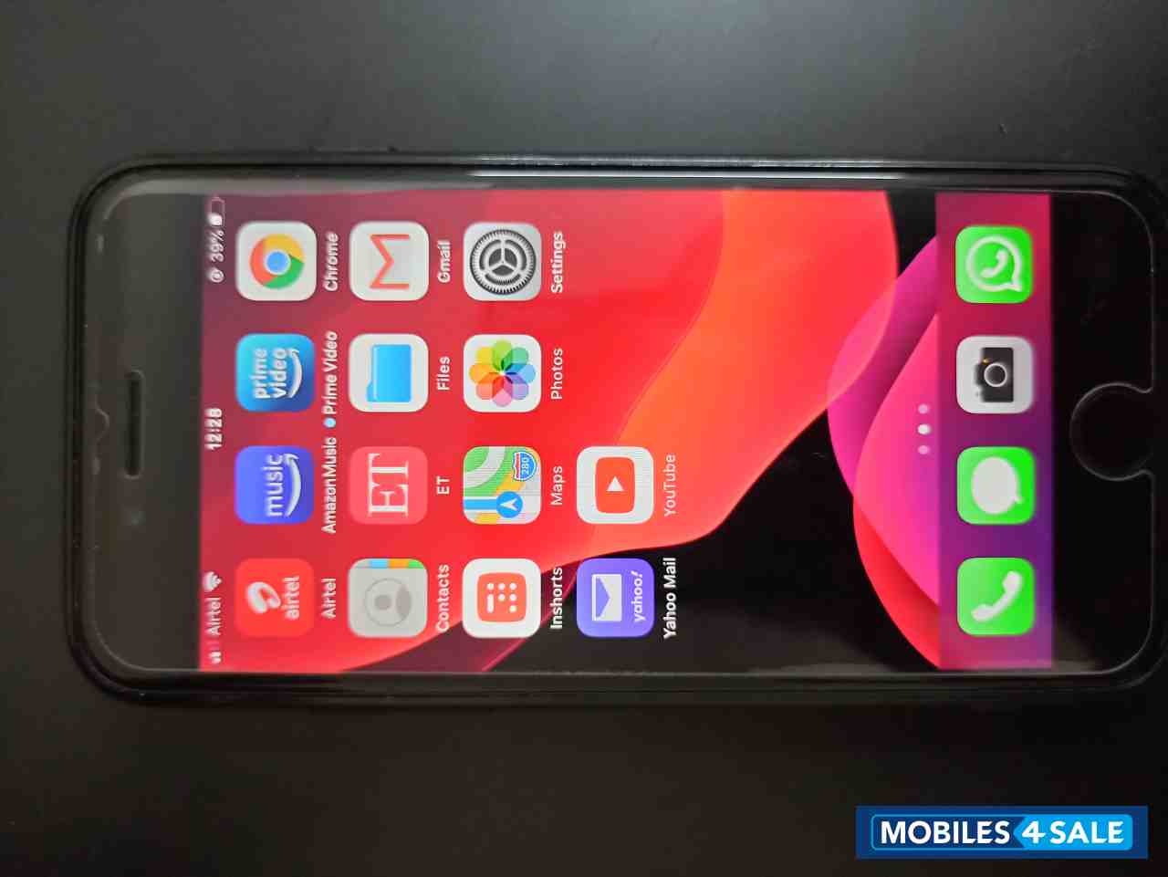 Black Apple  Iphone SE 2020