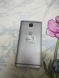 Silver OnePlus 3