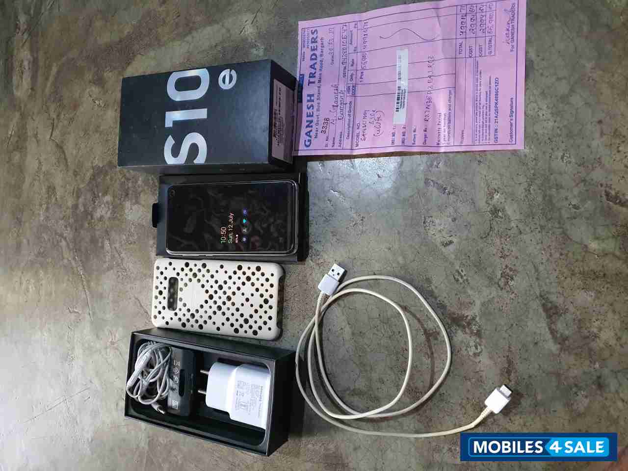 Samsung  Galaxy s10e