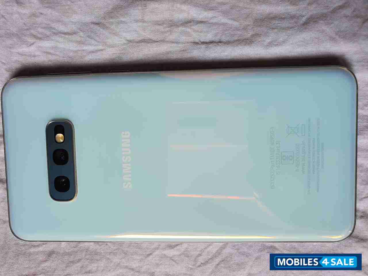 Samsung  Galaxy s10e