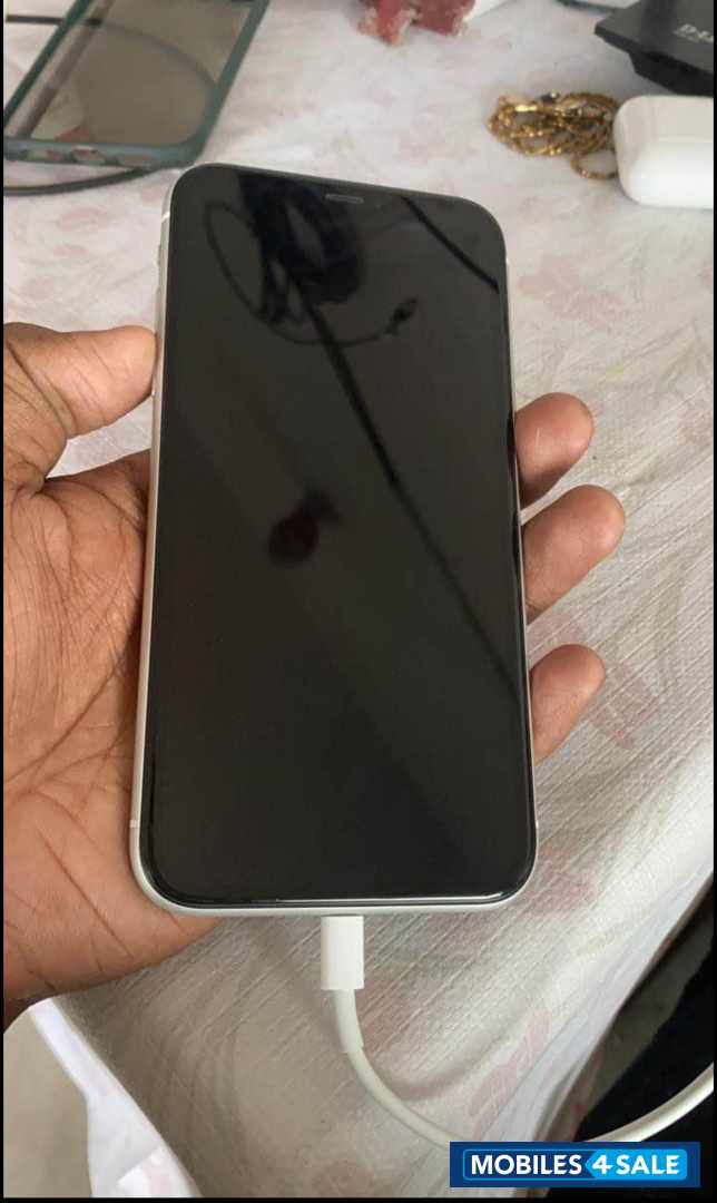 Apple  I phone xr