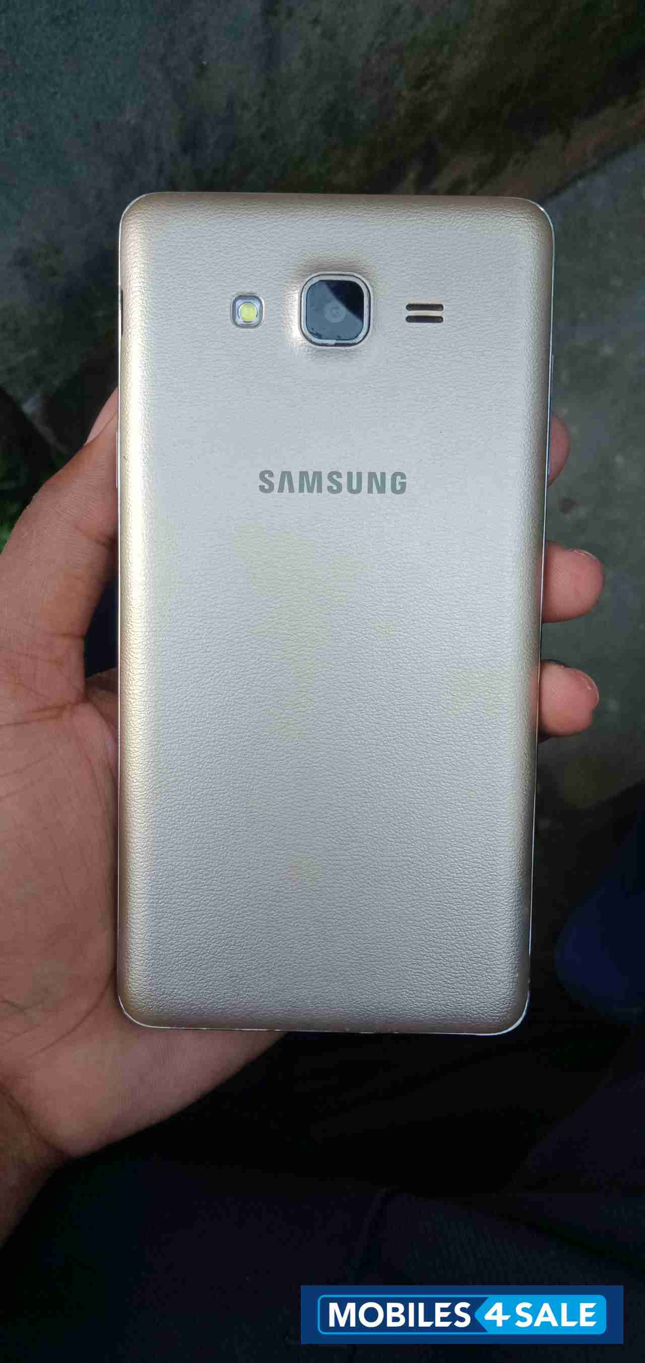 Samsung  On7 pro