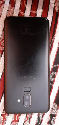 Samsung  Galaxy j8