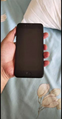 Apple  Iphone 7 plus 128 GB