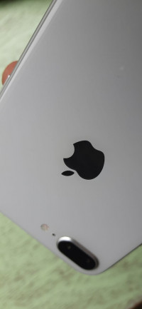 Apple  8 plus