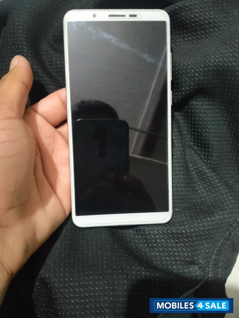Vivo  y71