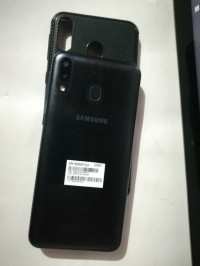 Samsung  Galaxy m20