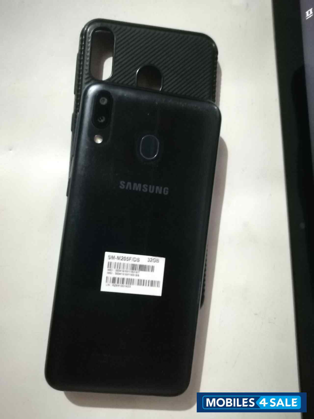 Samsung  Galaxy m20