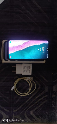 Samsung  M20