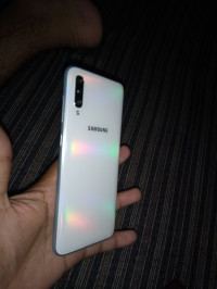 Samsung  A70