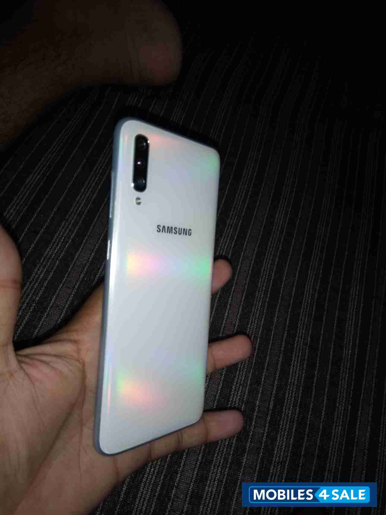 Samsung  A70
