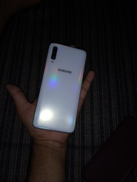 Samsung  A70