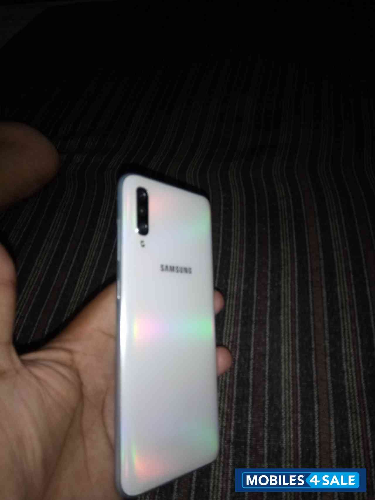 Samsung  A70