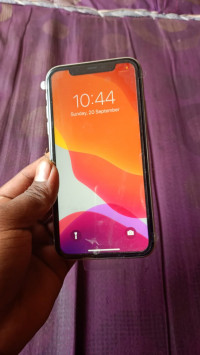 Apple  iPhone 11