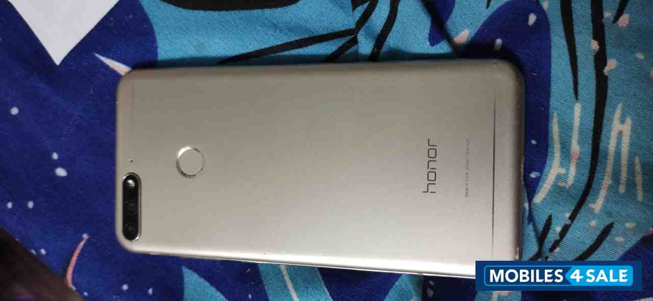 Huawei  Honor 7a