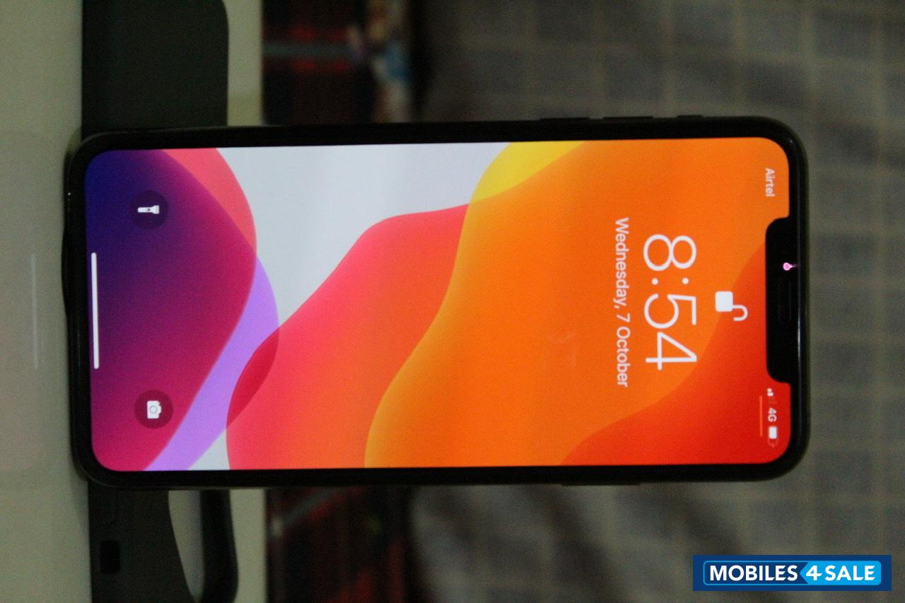 Midnight Green Apple 11 pro max 256 GB