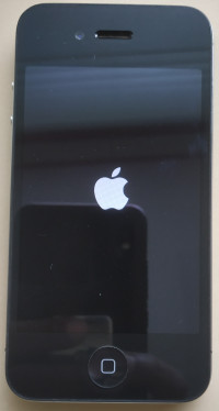 Apple  4