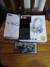 Vivo  Y50