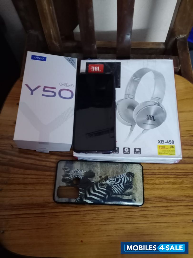 Vivo  Y50