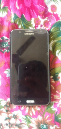 Samsung  Galaxy J7 nxt