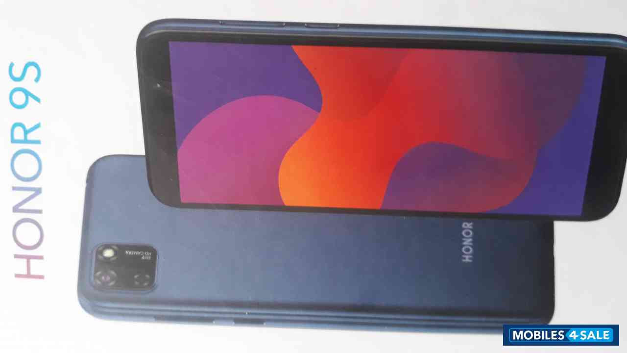Blue Huawei Honor 9s