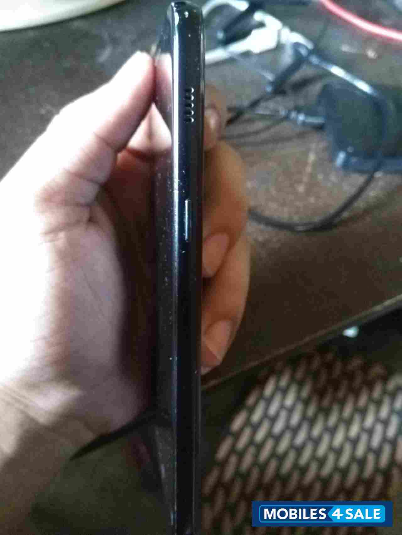 Black Samsung  Galaxy a52017